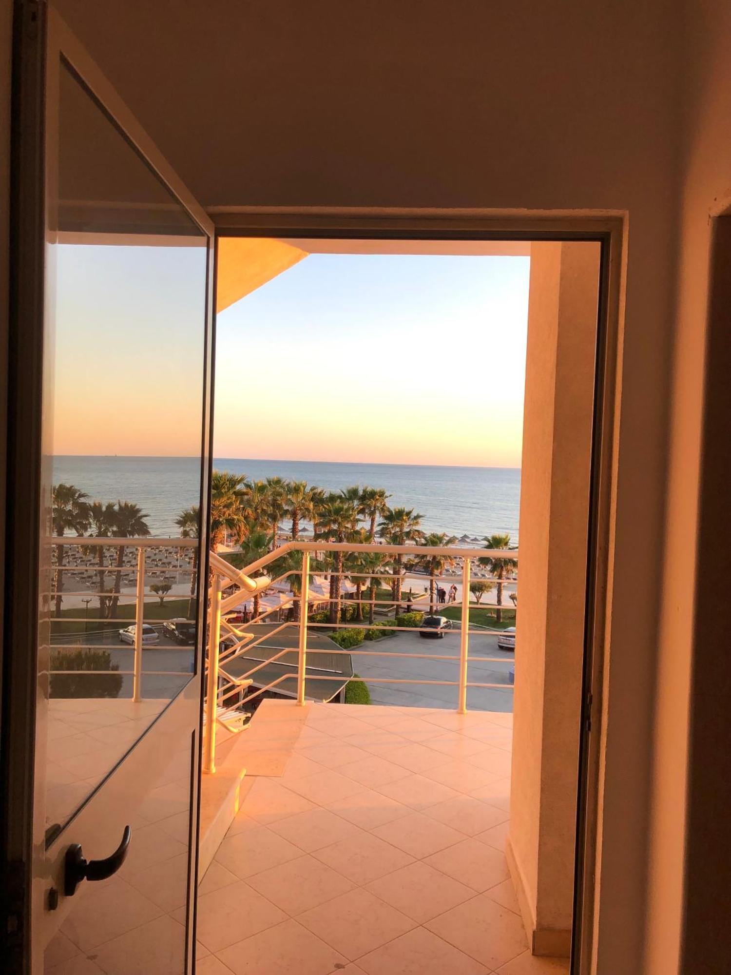 Apartment Ermest ,Kavaje Rock Durrës Exteriér fotografie