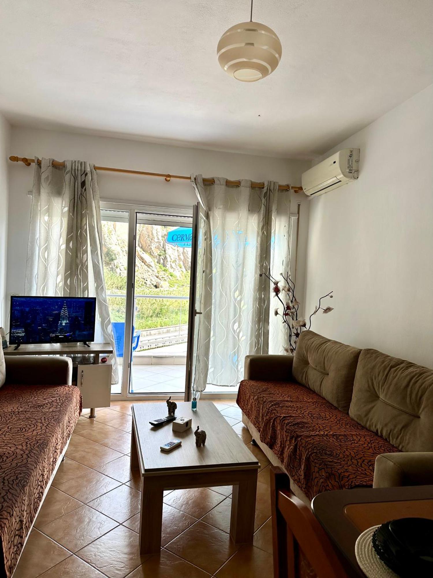 Apartment Ermest ,Kavaje Rock Durrës Exteriér fotografie